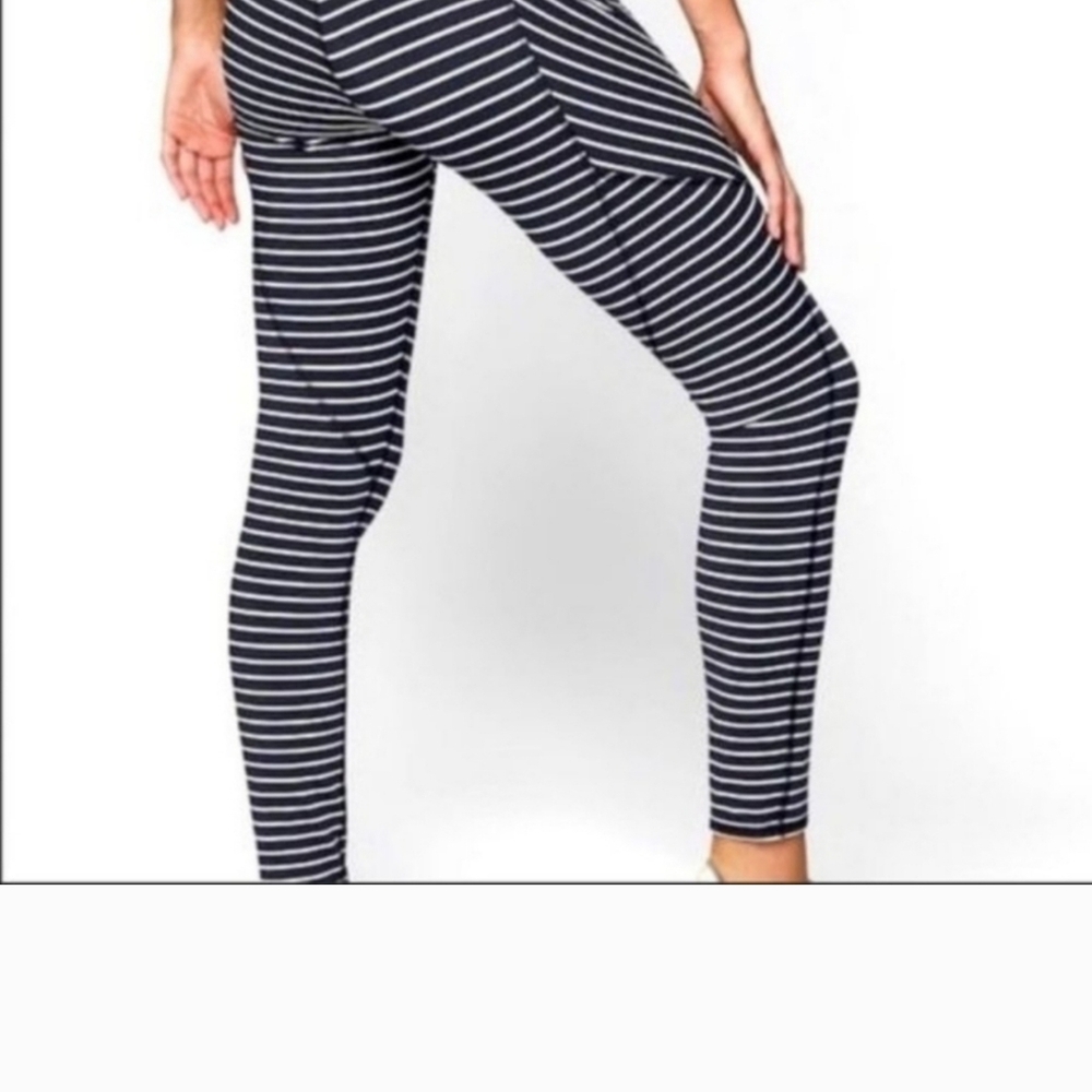 Athleta Contender 7/8 Tight Navy Blue & White Striped High Waisted Leggings.